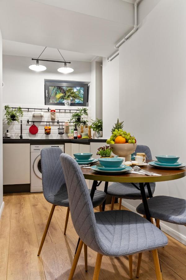 Tova Pearl Ultracentral - Romana Square Subway Apartment Bucharest Exterior photo