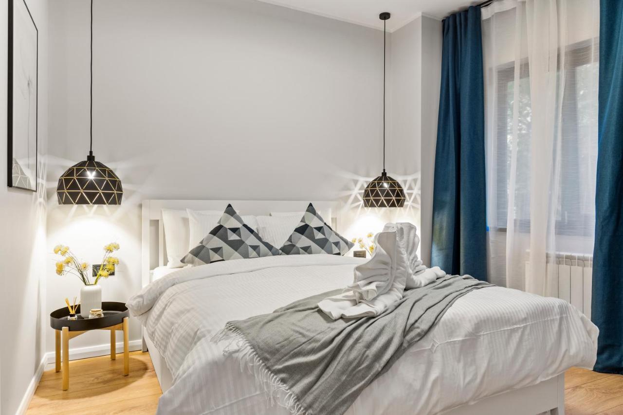 Tova Pearl Ultracentral - Romana Square Subway Apartment Bucharest Exterior photo